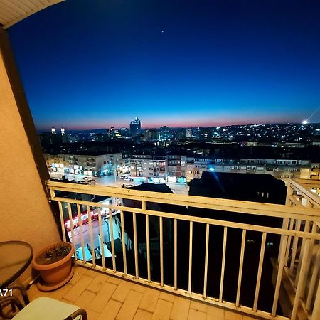 Gorgeous Apartment With City View In The City Center Prishtinë Ngoại thất bức ảnh