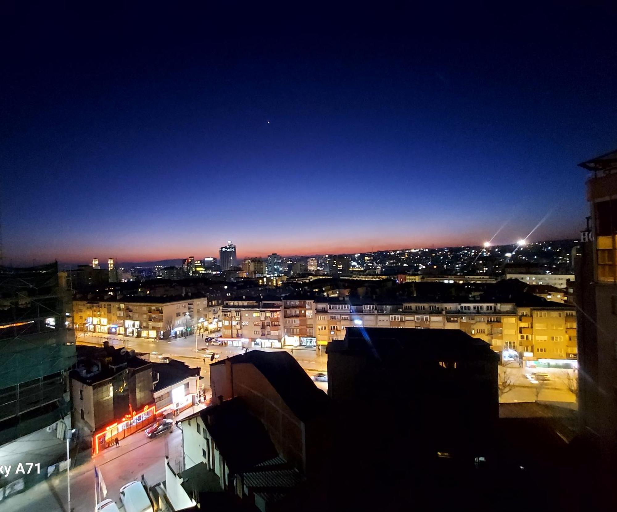 Gorgeous Apartment With City View In The City Center Prishtinë Ngoại thất bức ảnh