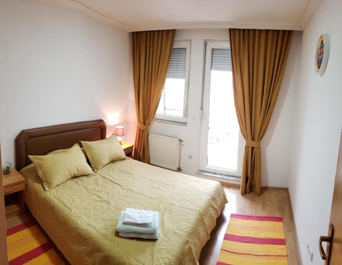 Gorgeous Apartment With City View In The City Center Prishtinë Ngoại thất bức ảnh