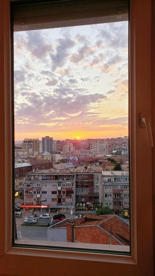Gorgeous Apartment With City View In The City Center Prishtinë Ngoại thất bức ảnh